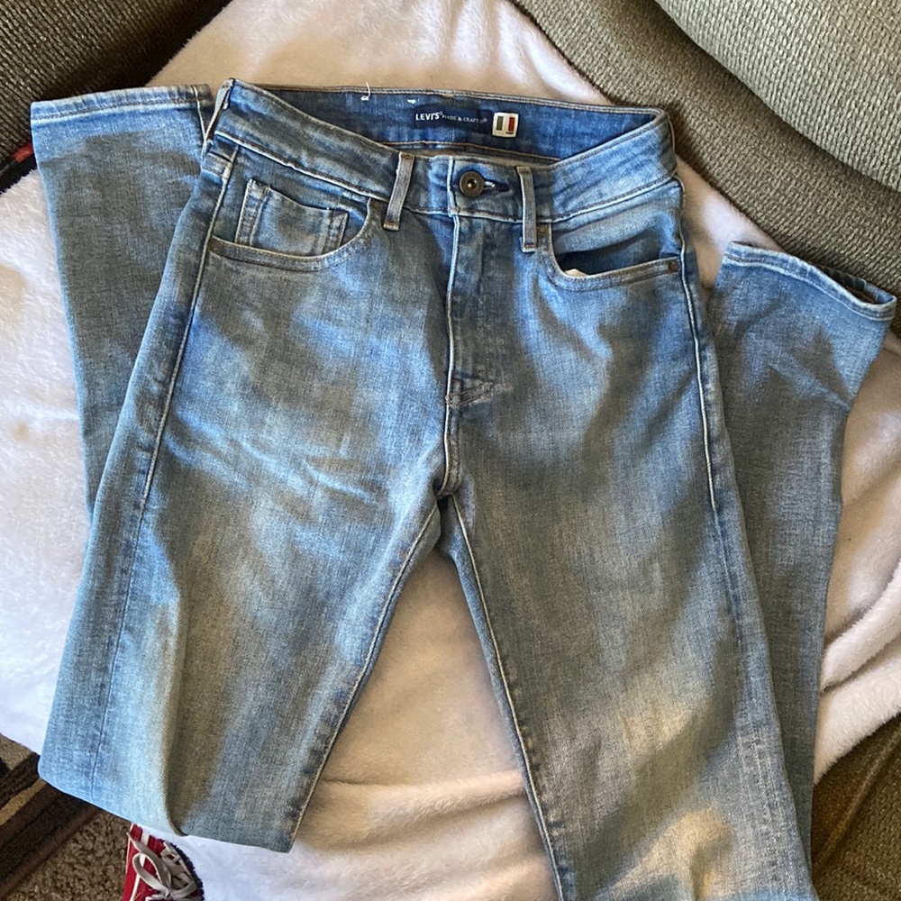 Levi’s size 24/30